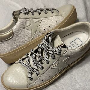 ShuShop Cream Star Sneakers